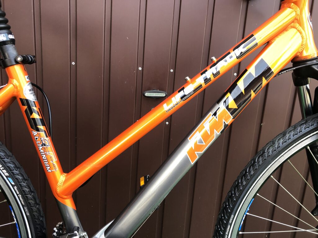 Rower KTM LIFE TRACK/alu./amor. SR SUNTOUR/koła 28″/Shimano DEORE
