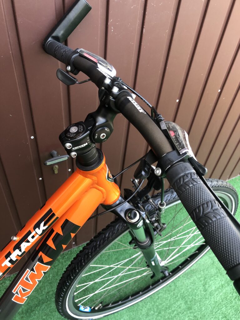 Rower KTM LIFE TRACK/alu./amor. SR SUNTOUR/koła 28″/Shimano DEORE