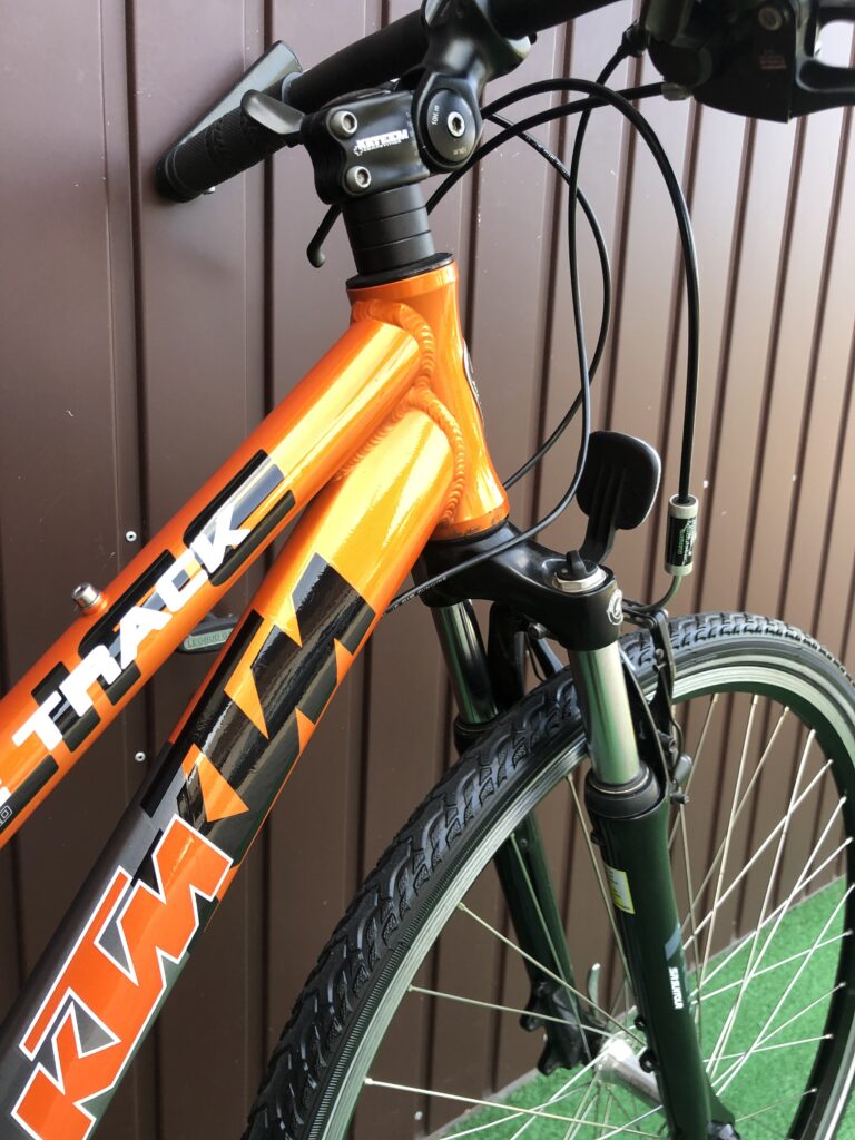 Rower KTM LIFE TRACK/alu./amor. SR SUNTOUR/koła 28″/Shimano DEORE